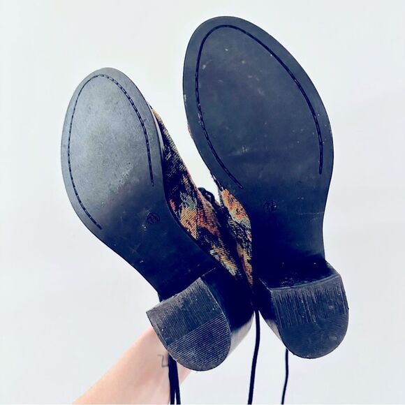 DIBA London Floral Tapestry Lace-Up Boots – Size 7.5 – Heeled Victorian Style - Picture 3 of 5